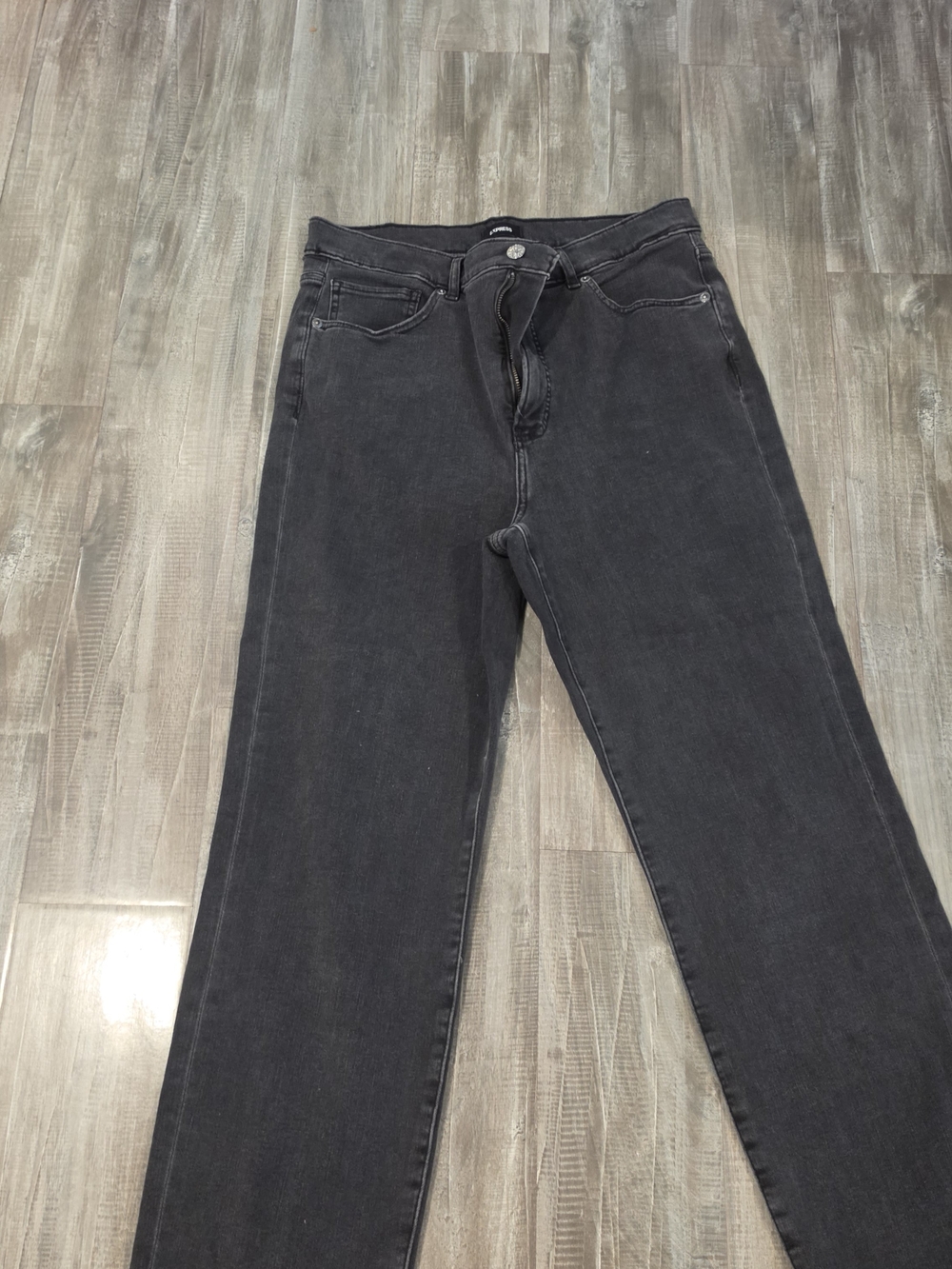 Express Straight-Leg Black Jeans